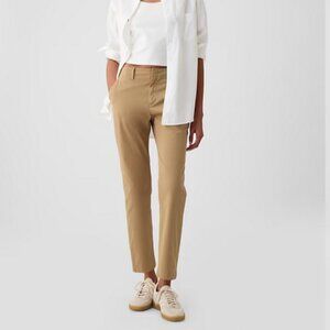 GAP Mid Rise Downtown Khakis